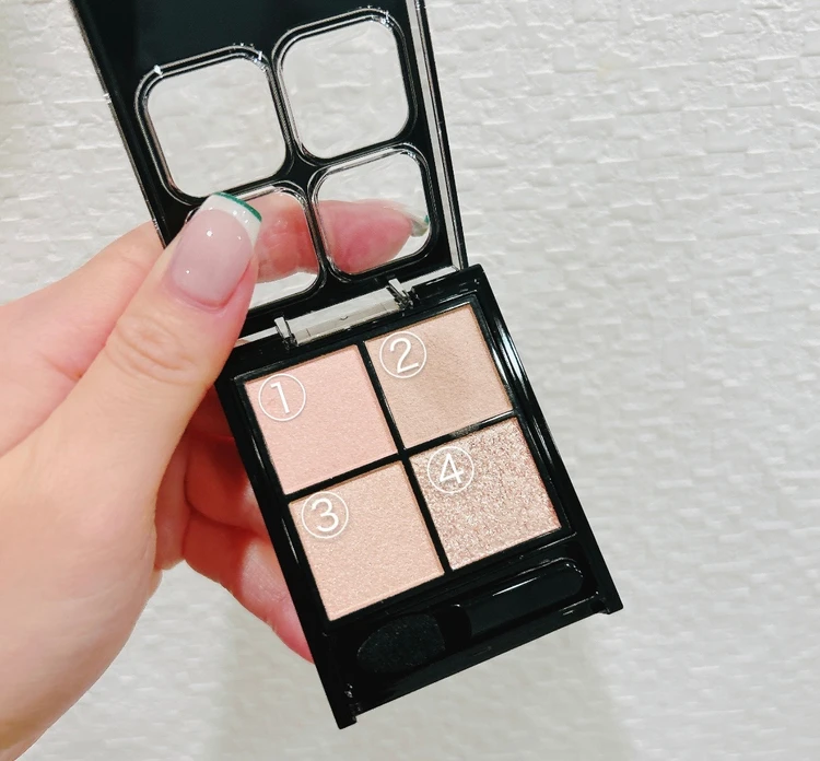 「KATE ポッピングシルエットシャドウ」OR-2 コーラルロゼポップ