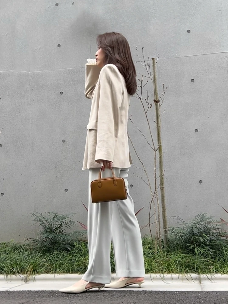 パンツコーデ bottoms / anuans tops / BASEMENTonline jacket / BASEMENTonline shoes / H&M bag / TOUTYEST