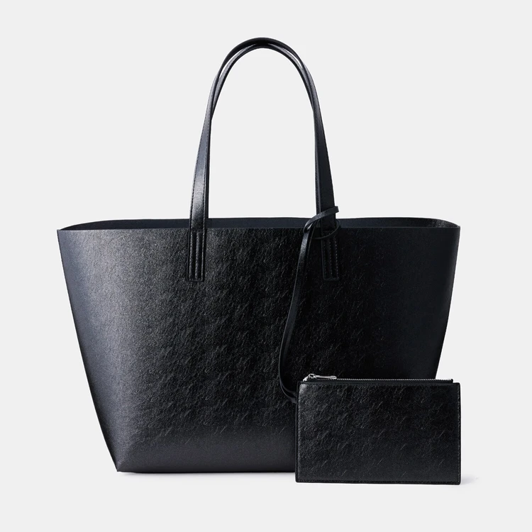 プラステ ポーチ付きトートバッグ ブラック