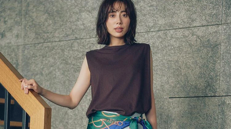 【涼しい通勤ワイドパンツ】プロが厳選！ クロス ファンクションの“一気にサマ見えパンツ”で夏コーデがあか抜ける