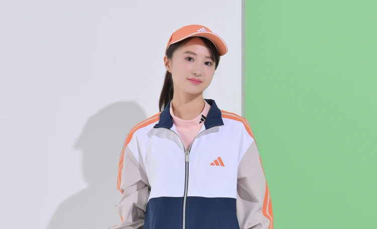 読者が着てみた！【30代のためのゴルフウエア】スポーティさと可愛げを両立！『アディダス ゴルフ』のウエアに注目