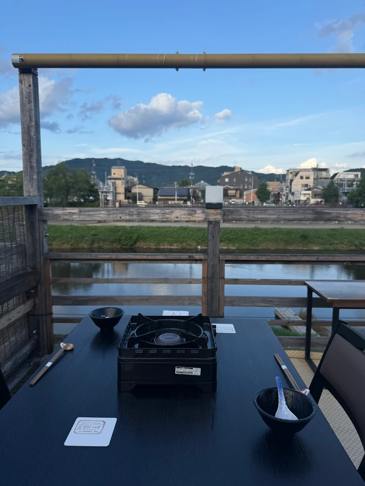【京都旅行おすすめグルメpart②】夏の京都といえば！有名な川床料理を堪能できる「露瑚」🎐_3