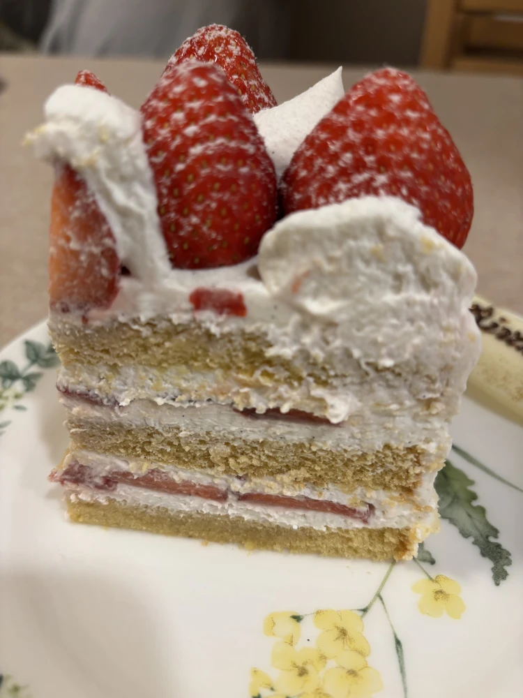 人生で一度は食べてみたい！パティスリーSATSUKIのスーパーショートケーキホール_3