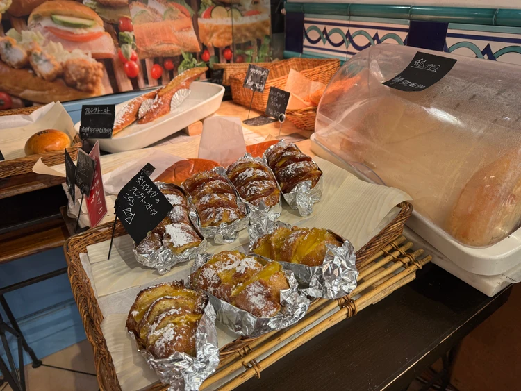 おさつバケットのフレンチトースト「La Brioche 大濠本店」店内の様子　福岡グルメ　福岡パン屋　Pay Payドーム周辺グルメ　大濠公園周辺グルメ