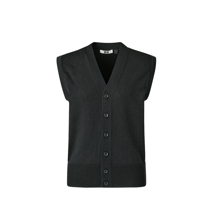 ユニクロ ユー　ウォッシャブルボタンダウンニットベスト￥2990