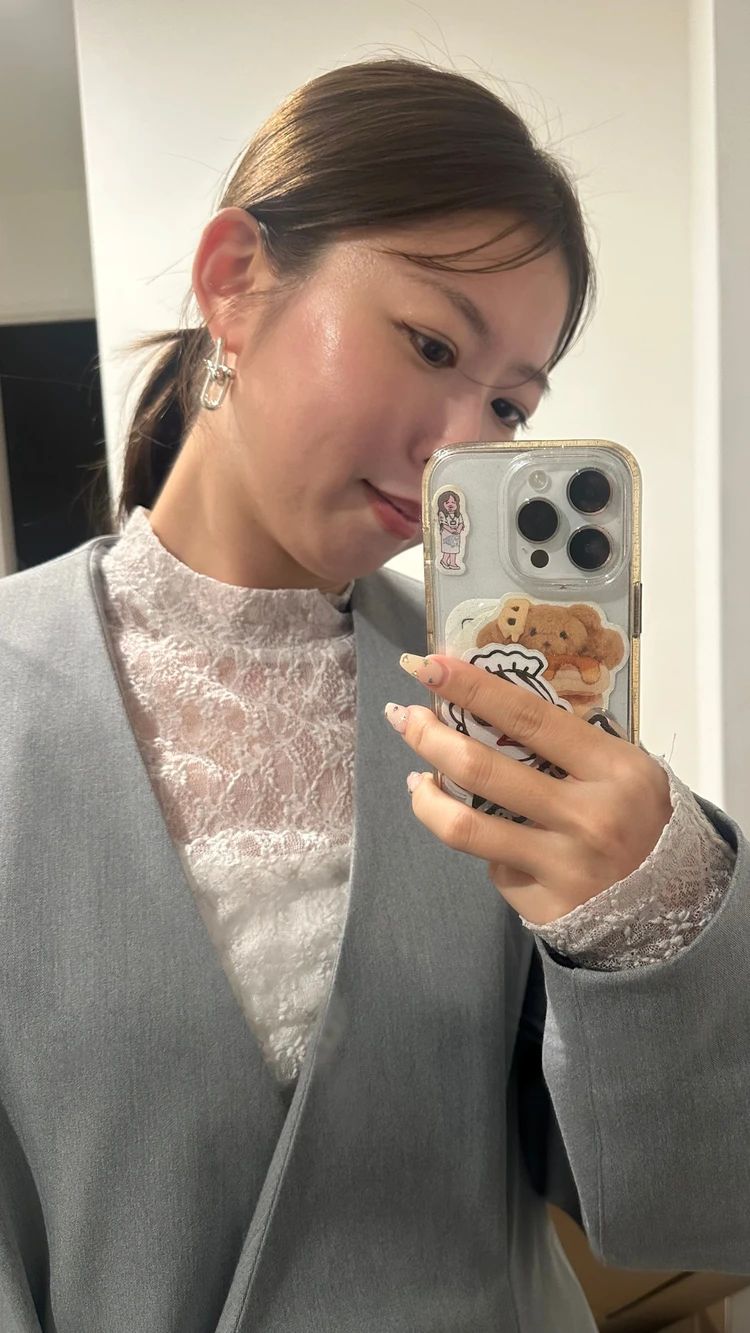 ピアス着用したアップ写真