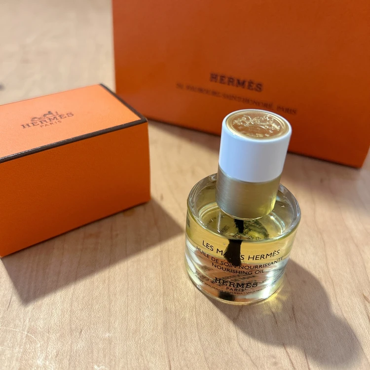 HERMES（エルメス）「ネイル＆キューティクルケアオイル」