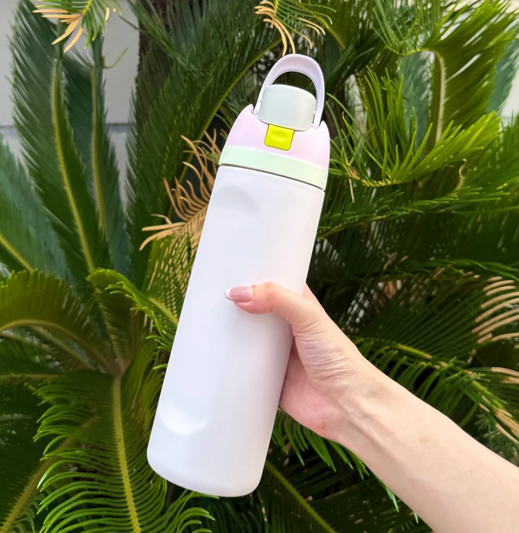 Owala（オワラ）タンブラー FreeSip 710mlのレビュー