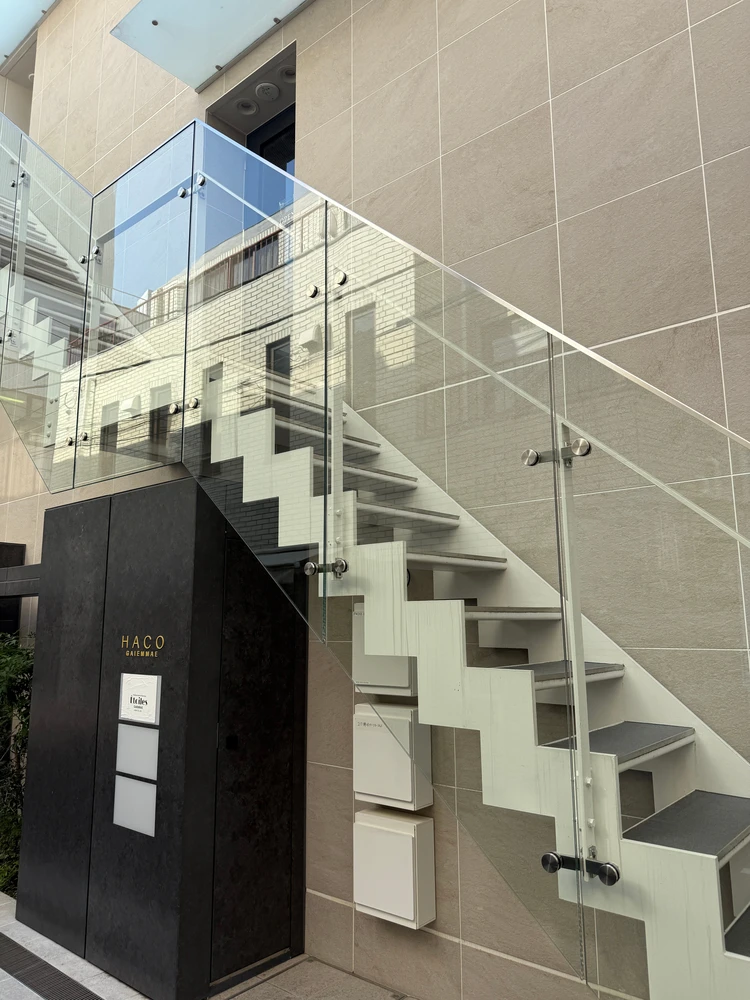 ニイチナナ　腸活　グリークヨーグルト　専門店　美容皮膚科クリニック　監修　東京　外苑前