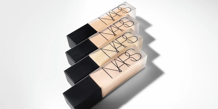 【NARS(ナーズ)】もう、肌ノイズに振り回されない! 毛穴カバレッジを究めた新次元マット誕生