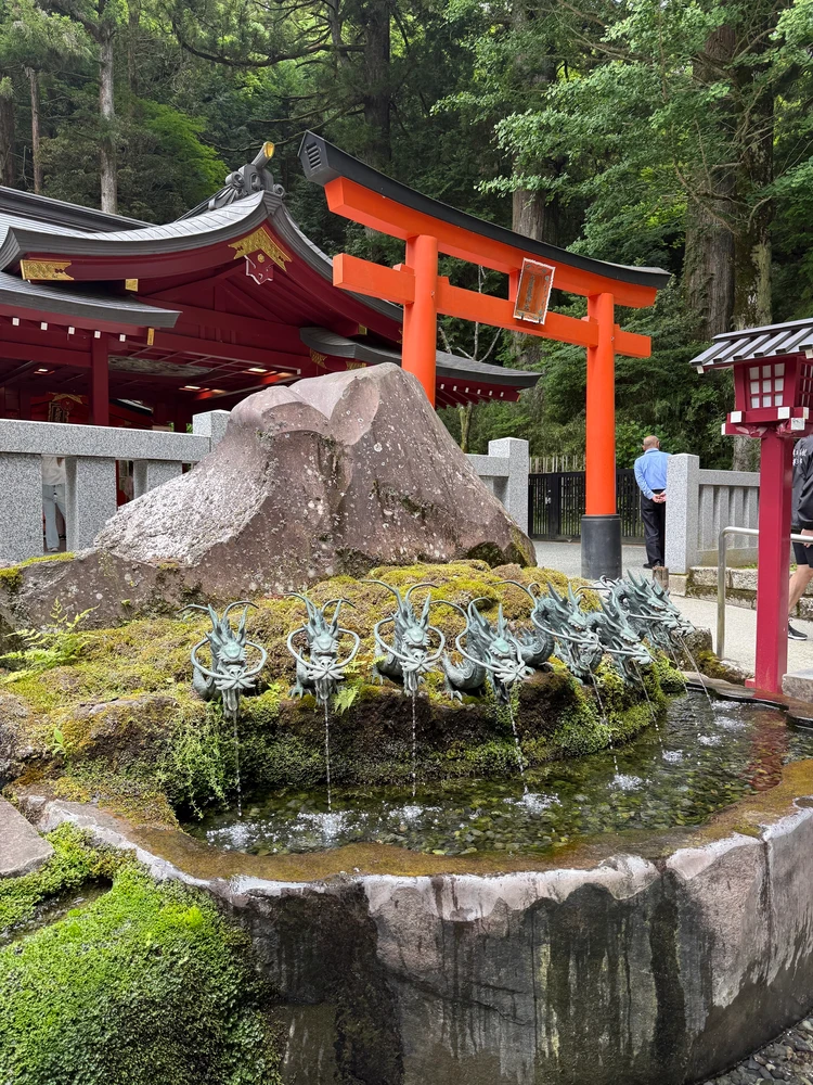 箱根神社 九頭龍神社の入り口