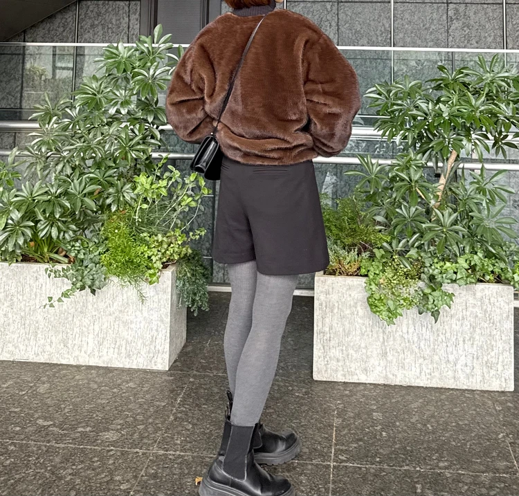 【UNIQLO名品！】ヒートテックニットリブタイツが30代の冬コーデに欠かせない理由_8