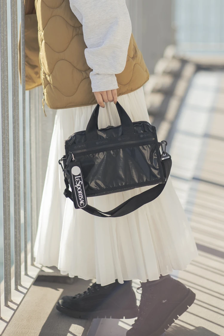 Bike Boston2を手に持った写真