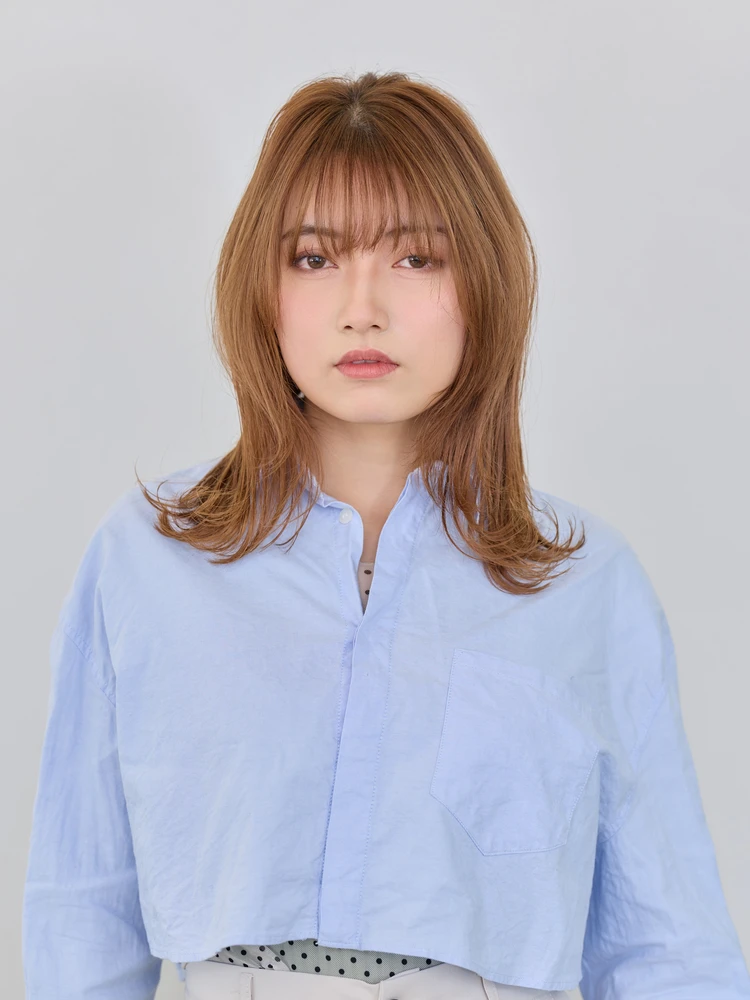 30代髪型・ミディアムの正面