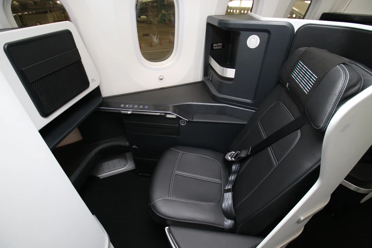 ZIPAIR 価格　ビジネスクラス