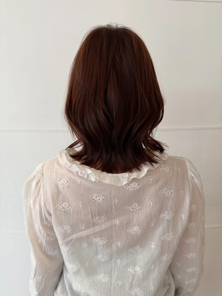 30代 髪型・ミディアムのバック