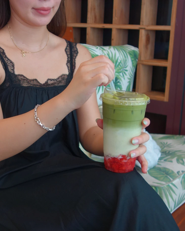 【今月のネイル】海外でトレンドの『ストロベリー抹茶ラテ』ネイルが旬！_2_2