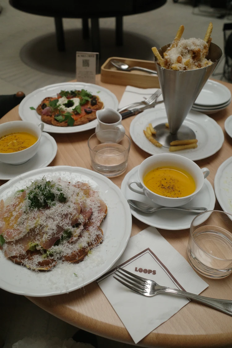 【予約必須】ニュウマン高輪「LOOPS」で映えランチ！カフェ好きに教えたい正直レポ_6