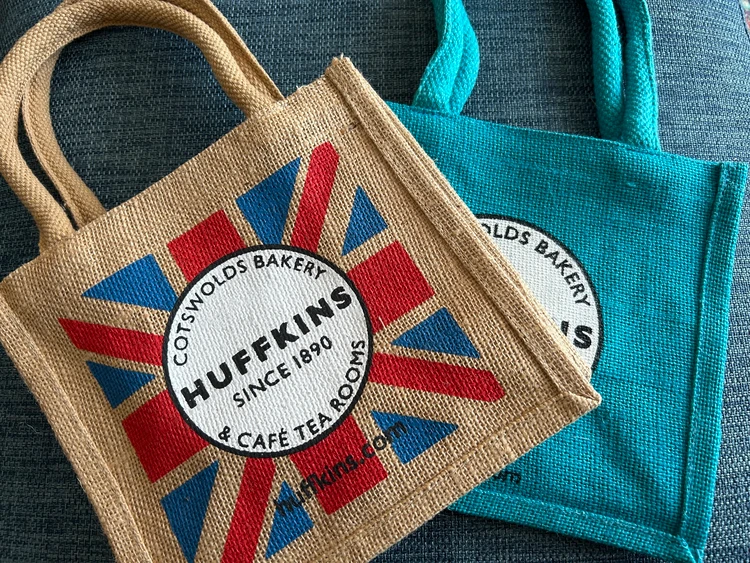 【イギリス旅行】自分へのユニークなお土産。骨董品市の一点モノから、スーパーで買えるおすすめ紅茶まで。_3