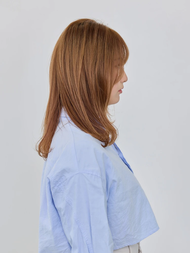 30代髪型・ミディアムのサイド