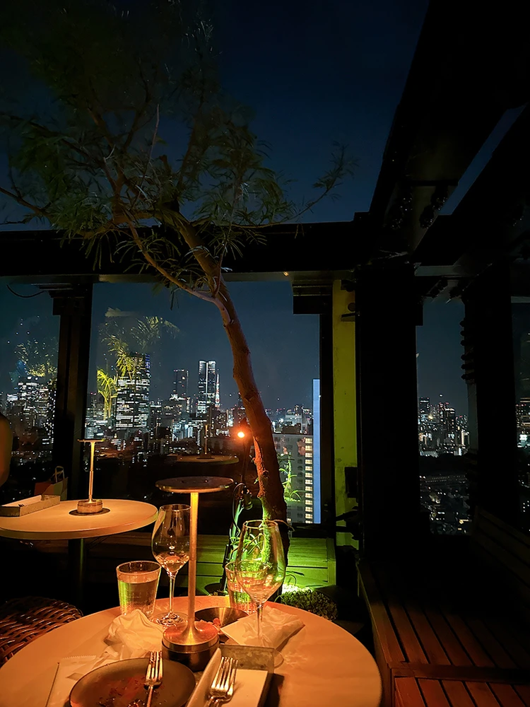 青山のルーフトップバー The Top. で過ごす贅沢時間_3