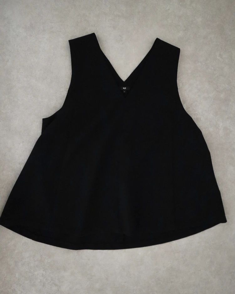 PLST プラステ ダブルクロステントライン ジレ セットアップ 2026 最新 セレモニー コーデ 黒 ブラック