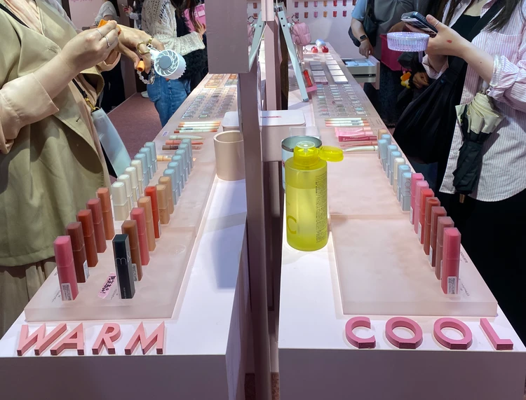 可愛すぎてやばい🩷ロムアンドのピンクオフィスが限定オープン_8