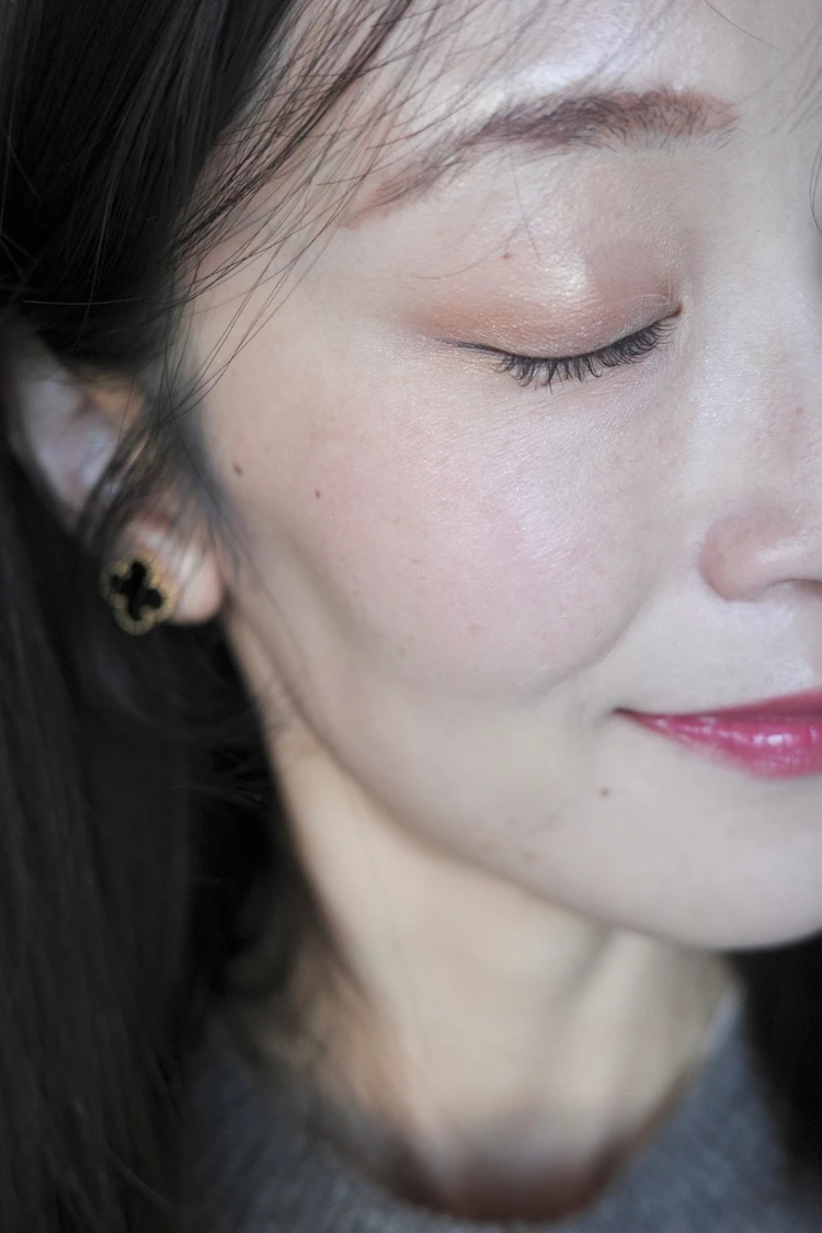 即完売の透明感ハイライト!【&be】ルミナイジングパウダー限定色_2