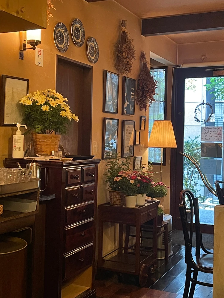 もっと早く行きたかった神田の老舗「高山珈琲」_5