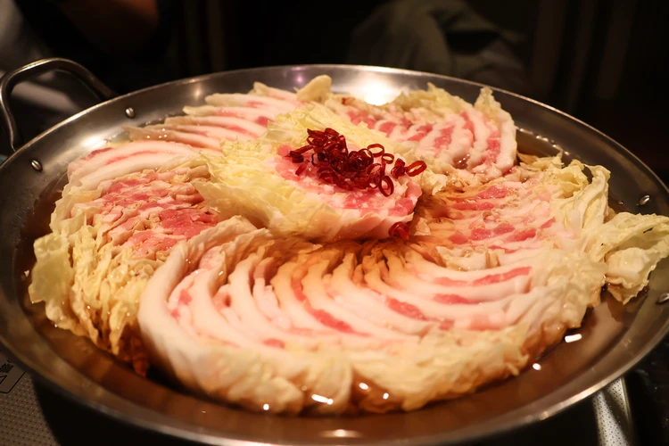 【人形町】名店「やましょう」のミルフィーユ鍋で始める冬支度【コスパ抜群】_4