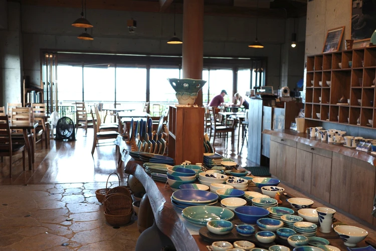 【保存版】子連れ沖縄旅行で”大人も満たされる”カフェ＆ごはん4選_4