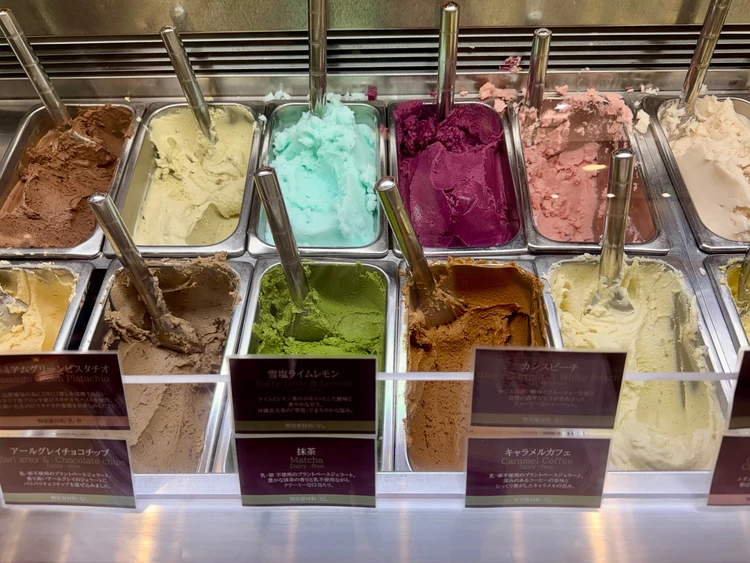 豊富な種類のジェラート