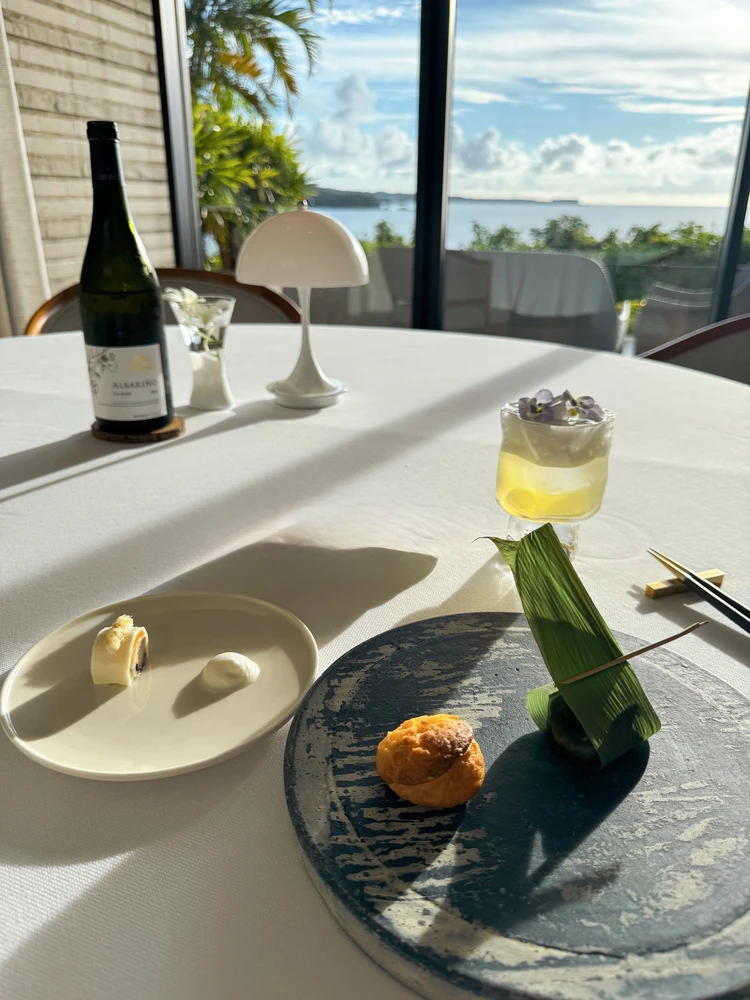 ハレクラニ沖縄　レストラン　有名