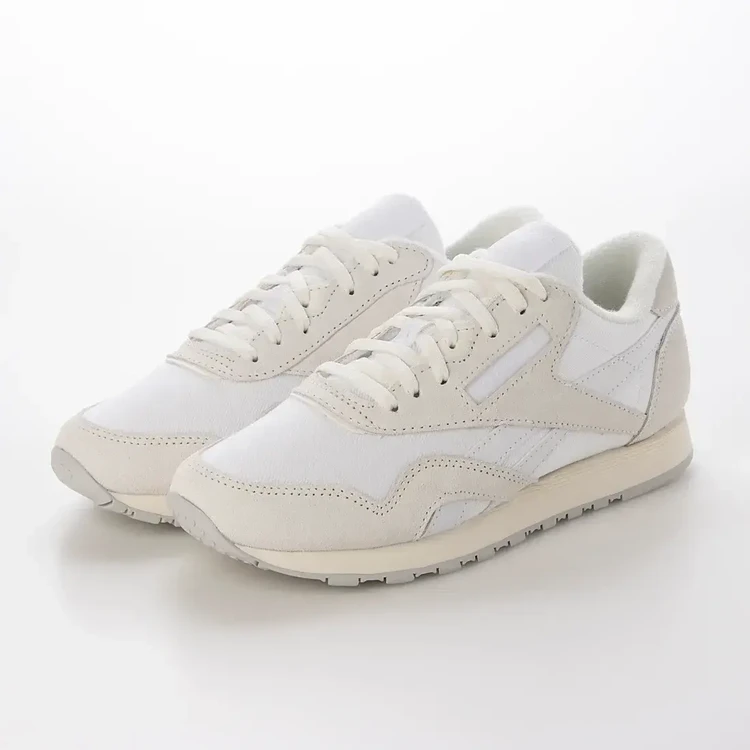 リーボック　クラシックナイロン　ホワイト