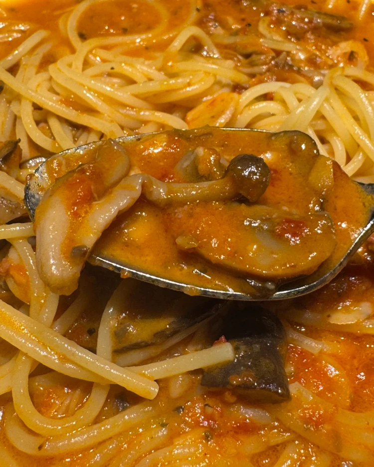 【美味しすぎて絶望!?】新宿三丁目「イヴォ ホームズパスタ」で名物スパゲティを食す！_5