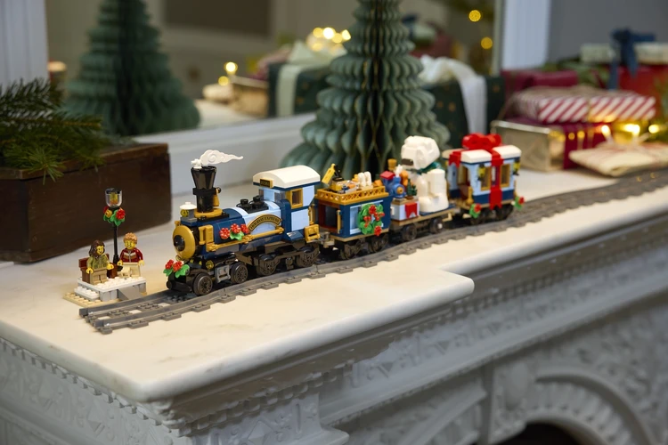 レゴ® アイコン ホリデー特急