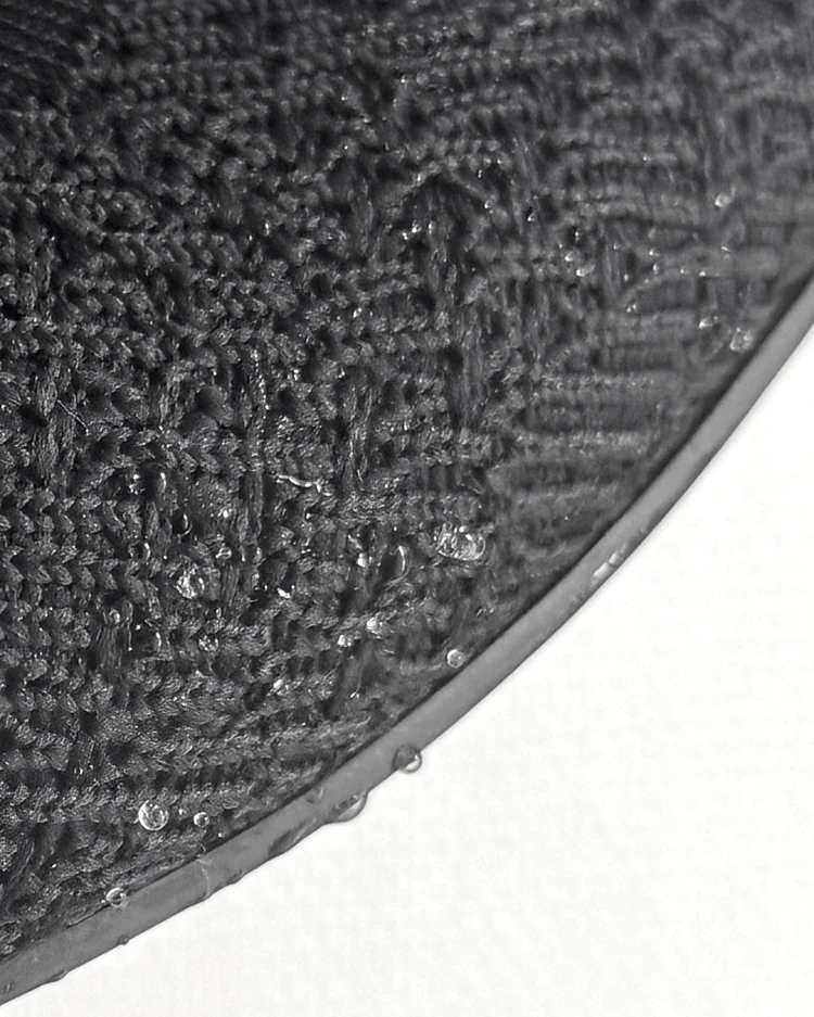 【雨の日コーデ】撥水機能もあるクムウ_ダイアナのニットシューズで快適に_5