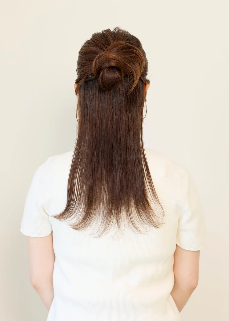 30代髪型・ロングのバック