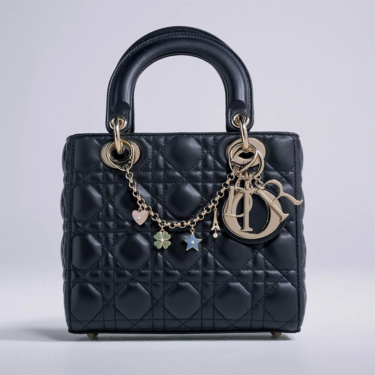 【エンフォルド】極美品✨佐藤栞里着用 SYタイプライター フレアマキシドレス 佐藤栞里がナビする「DIOR」秋新作。次の季節へ、新しい刺激と