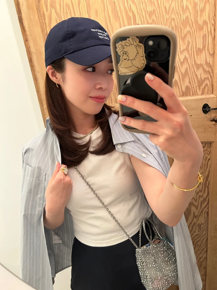 UNIQLO（ユニクロ）ミニTを使った白Tコーデ｜顔タイプフェミニンの私が意識しているアクセサリーや小物合わせ