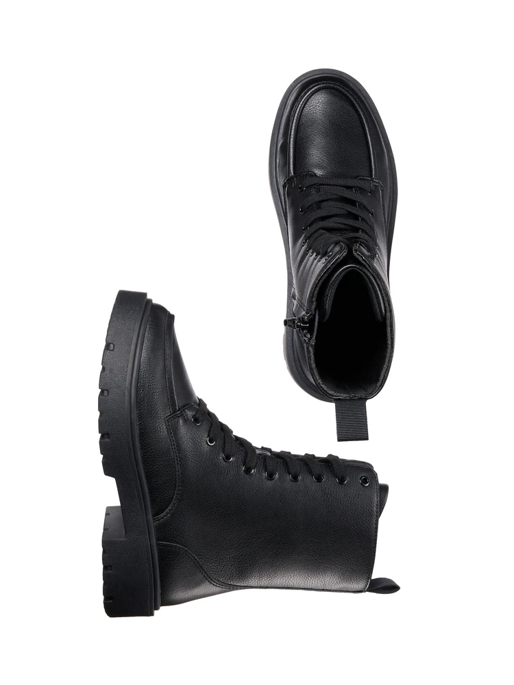 レースアップショートブーツ¥5990