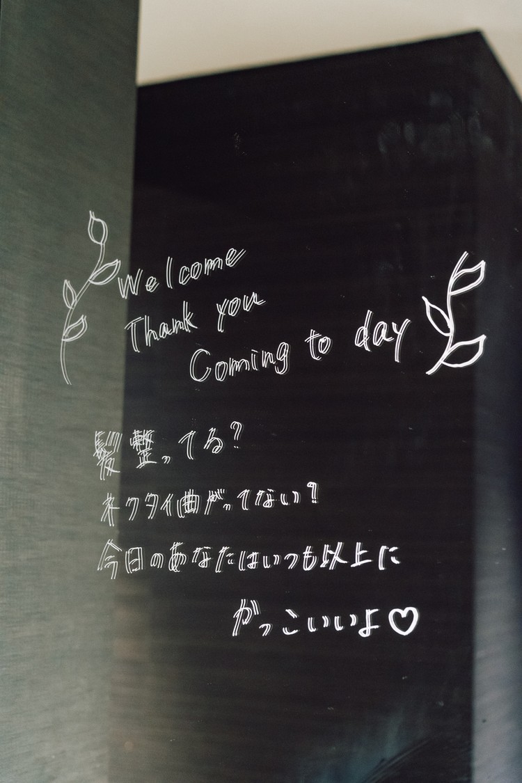 【花嫁DIY213選＆オーダーアイテム5選】ウェルカムスペース・席札・プロフィールブックなど結婚式の手作りアイテムをご紹介_10_1