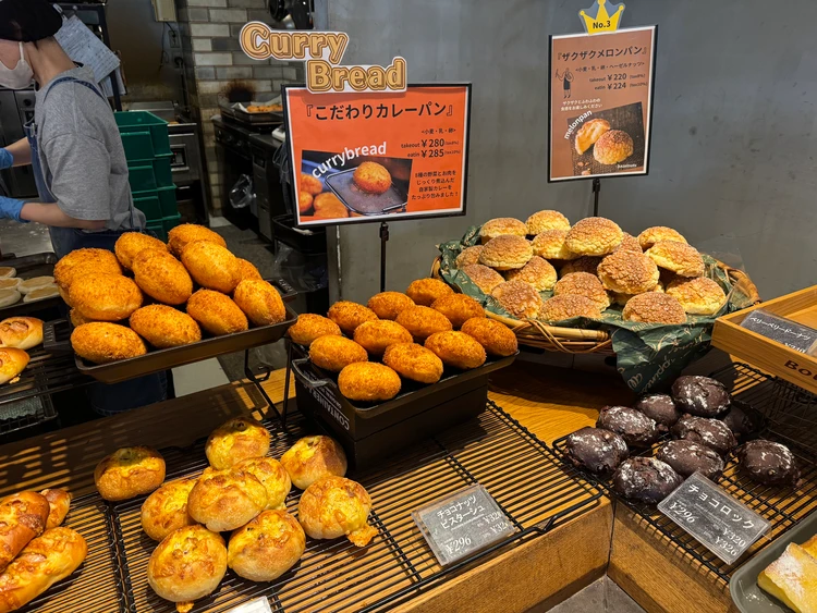 「THE FULLFULL HAKATA」店内の様子　福岡グルメ　福岡パン屋　博多駅周辺グルメ　博多周辺グルメ