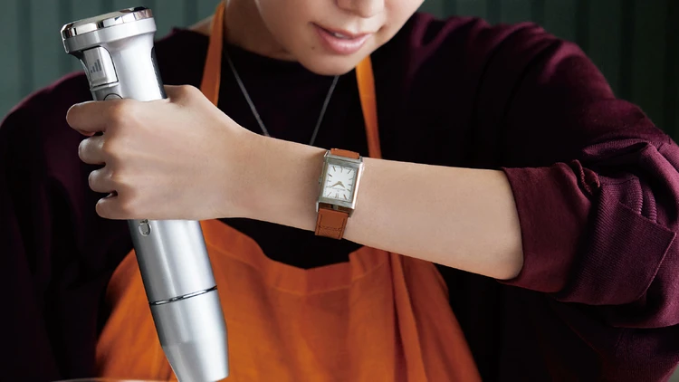 【ジャガー･ルクルトの名品腕時計】耐久性が高くて実用的！クラシカルな気品を感じる「レベルソ」