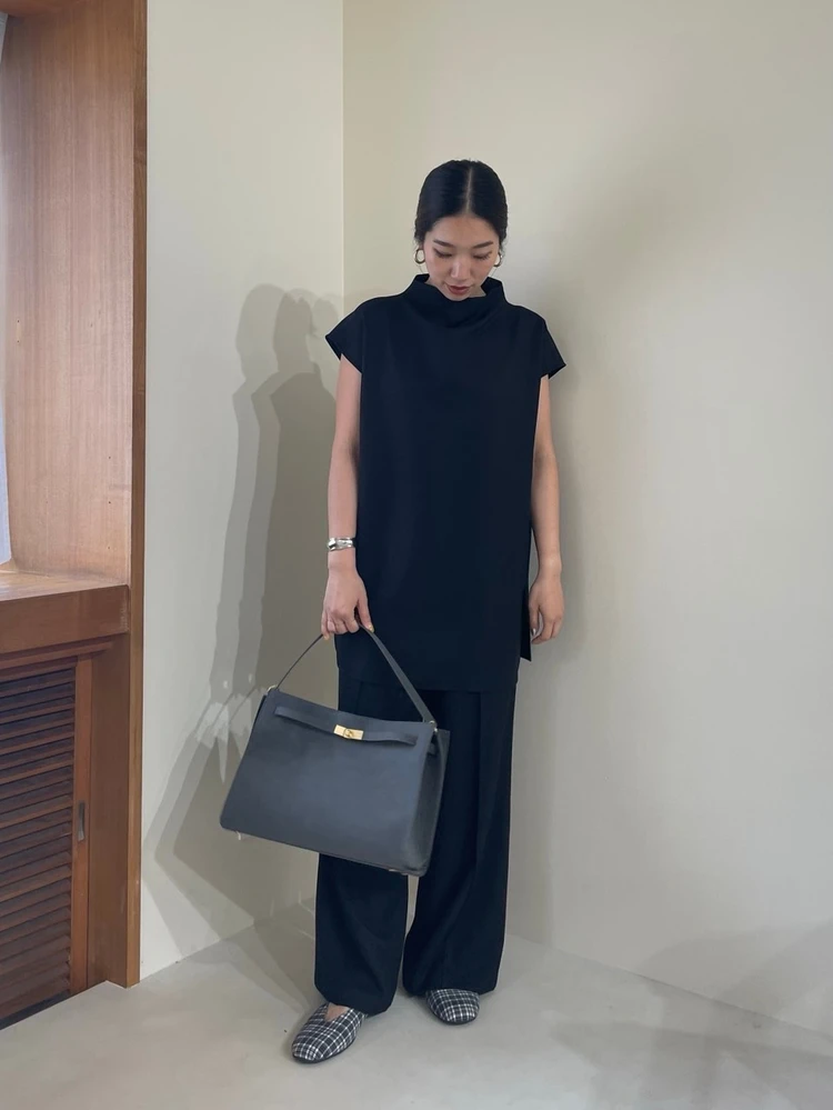 ミラ オーウェン　セットアップ　スタッフ着用画像