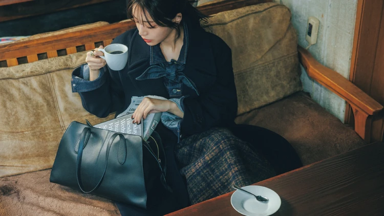 【大きいボストンバッグ3選】クラシカル回帰で高まる「ボストン」熱。今年買うならビッグサイズで♡