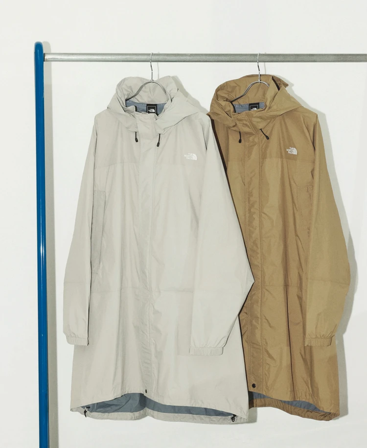 THE NORHT FACE（ザ・ノース・フェイス）のニュアンスカラーのレインコート