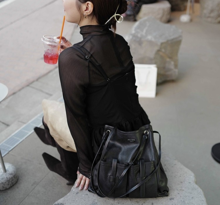 PRADA　プラダ　ルート ラージ　ブラック　使用感