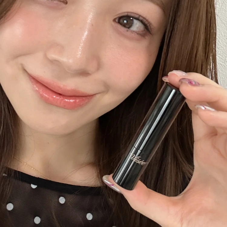 ヴィセ ネンマクフェイク ルージュⅡ PK850を塗った唇の仕上がり