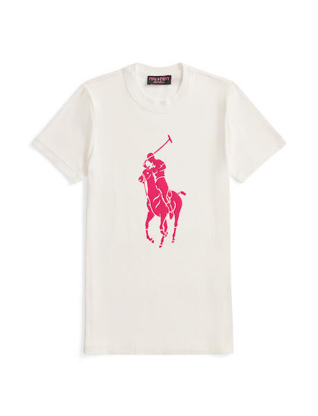 2026 年ピンク ポニー コレクション　販売価格の25％が寄付されるTシャツ